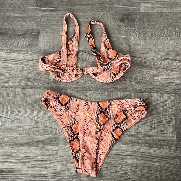 Zaful Snake Print Bikini - Picture 2 of 7
